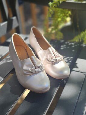 NEW Hotter Donna Pumps Sz 7 US Women's Vintage Style Heels